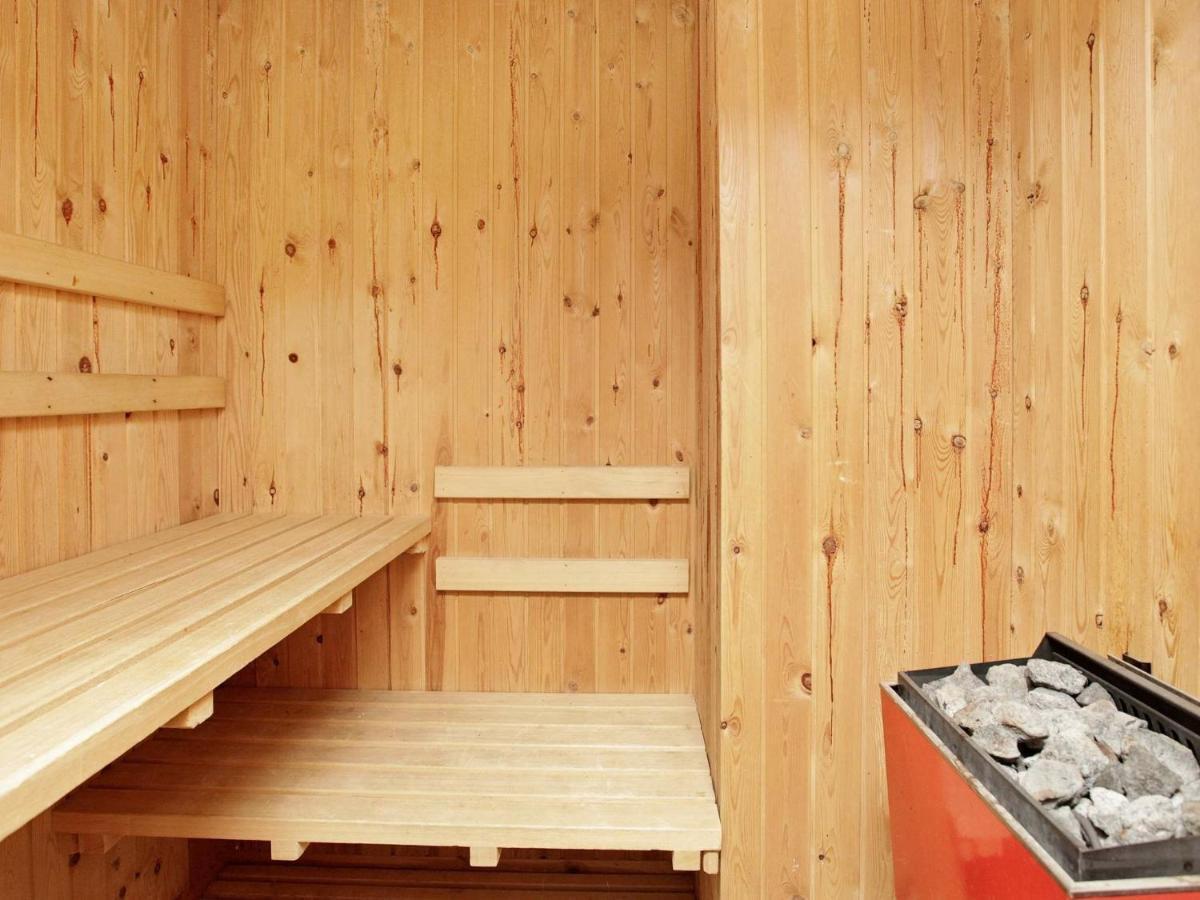 5 Person Holiday Home In Henne Хене Странд Екстериор снимка