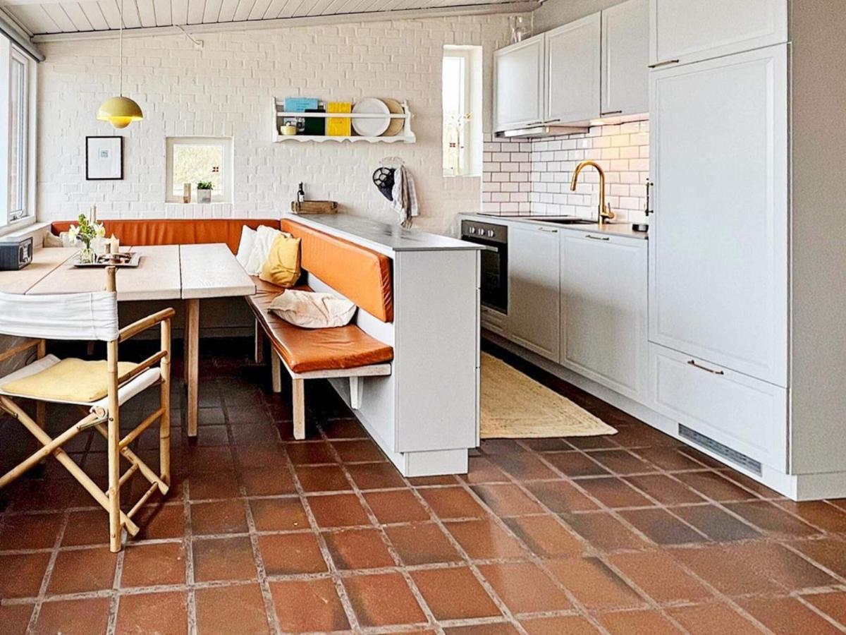 5 Person Holiday Home In Henne Хене Странд Екстериор снимка
